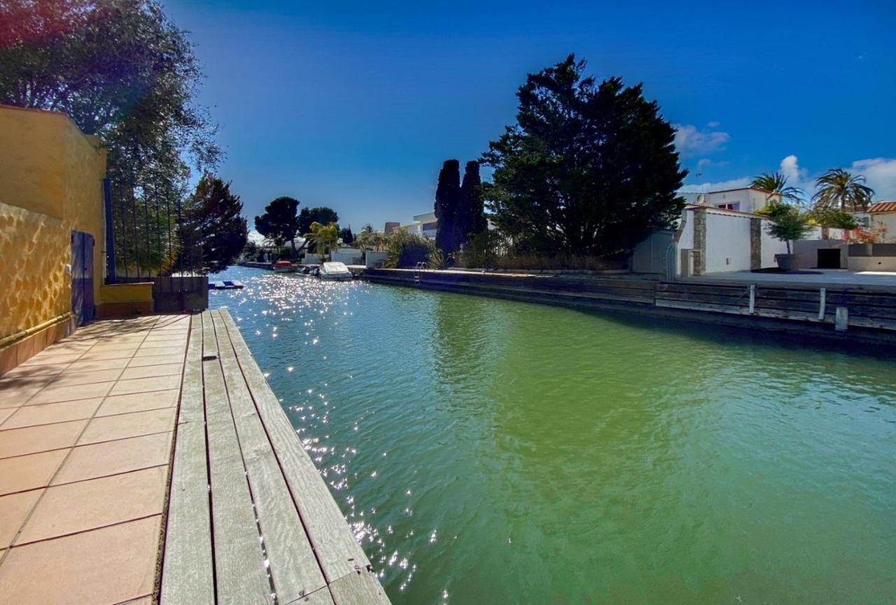 Ampuriahome Villa Hosting 15, Pool & Mooring Емпуриабрава Екстериор снимка