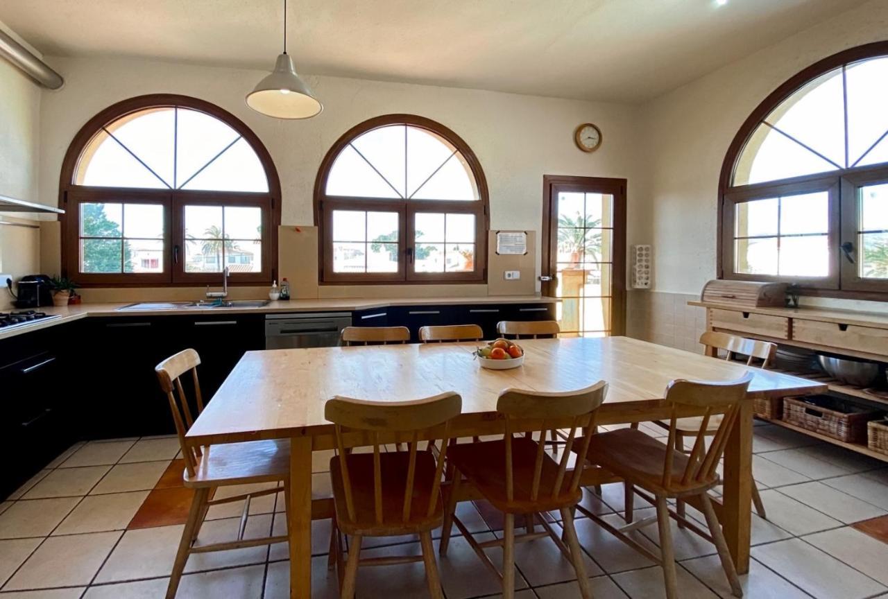 Ampuriahome Villa Hosting 15, Pool & Mooring Емпуриабрава Екстериор снимка